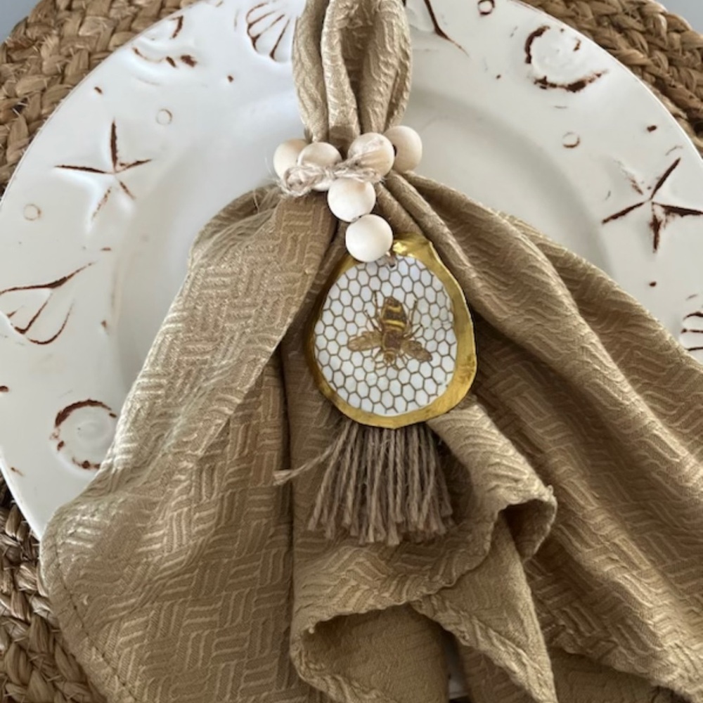 COPY - NEW handmade set 4 oyster shell napkin rings, bubble bees honey bees gold